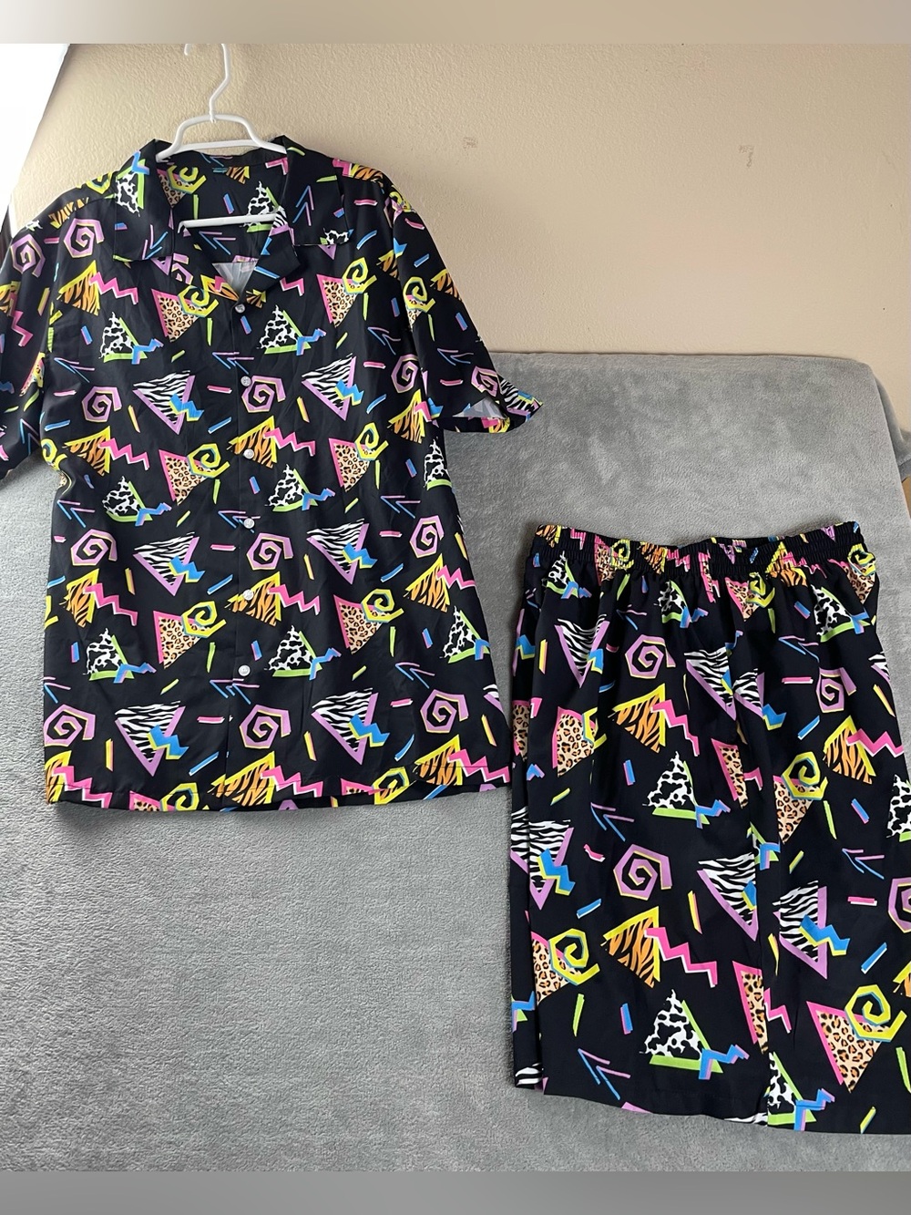 Men's Hawaiian Shirt & Shorts Set Mens L / XL 80s Style Beach Swim Vacation